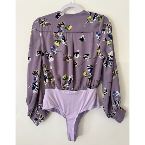 Superdown Revolve Bodysuit Top Womens Small Purple Floral Faux Wrap Long Sleeve - Picture 3 of 14